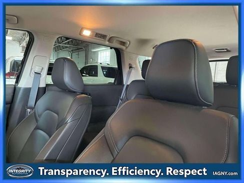 Used 2025 Nissan Pathfinder SL AWD/4WD image 20
