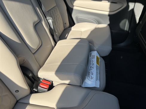 New 2026 Volvo XC90 B6 Plus w/ Protection Package Premier AWD/4WD image 13