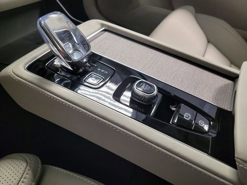 New 2026 Volvo XC90 B6 Ultra w/ Protection Package AWD/4WD image 26