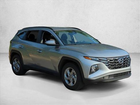 Used 2024 Hyundai Tucson SEL FWD image 3