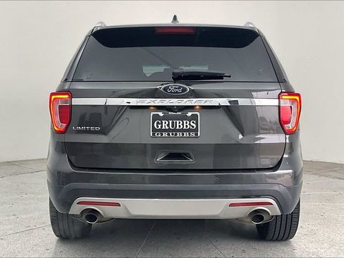 Used 2017 Ford Explorer Limited w/ Equipment Group 301A image 6