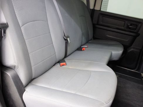 Used 2017 RAM 1500 Express w/ Express Value Package RWD image 16