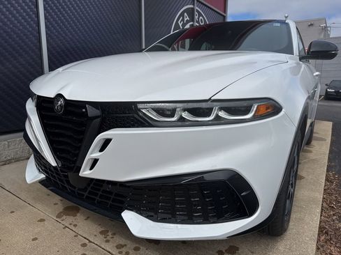 New 2026 Alfa Romeo Tonale AWD/4WD image 10