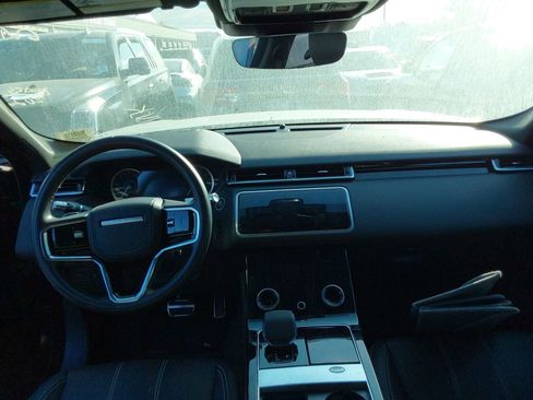 Used 2022 Land Rover Range Rover Velar R-Dynamic S image 10