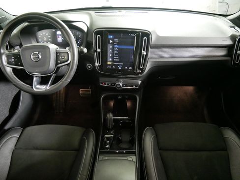 Used 2020 Volvo XC40 T5 R-Design w/ Protection Package Premier AWD/4WD image 10