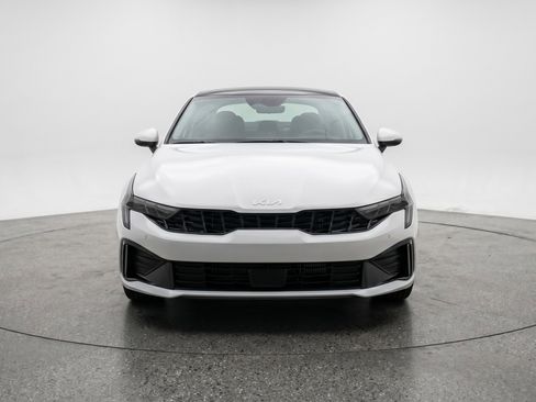 Used 2025 Kia K5 LXS FWD image 2
