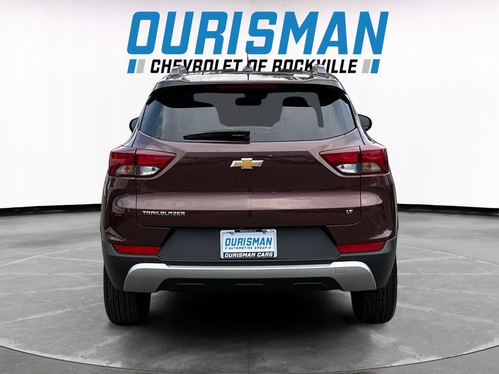 Used 2023 Chevrolet TrailBlazer LT FWD image 5