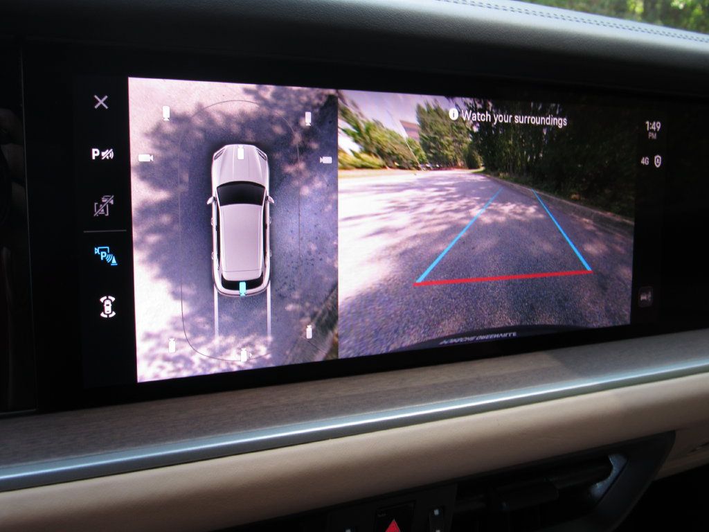 Certified 2025 Porsche Cayenne E-Hybrid AWD/4WD image 29