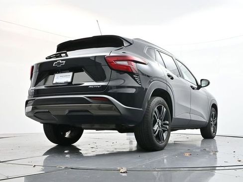 Used 2024 Chevrolet Trax ACTIV w/ Driver Confidence Package image 41