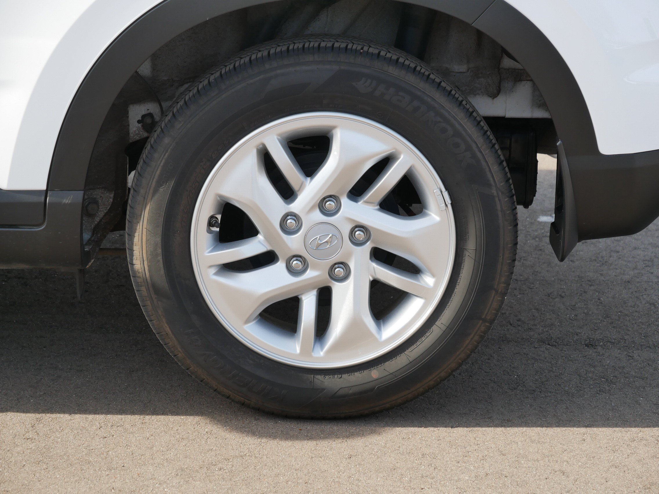 Used 2023 Hyundai Venue SE FWD image 9