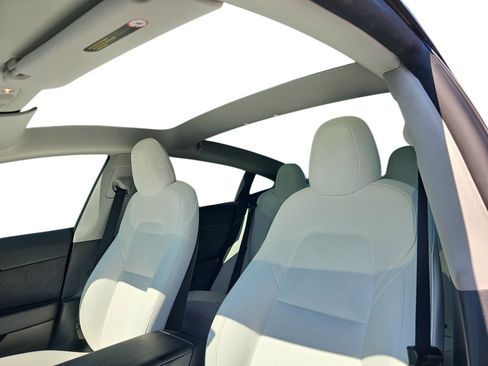 Used 2023 Tesla Model 3 Performance AWD/4WD image 26