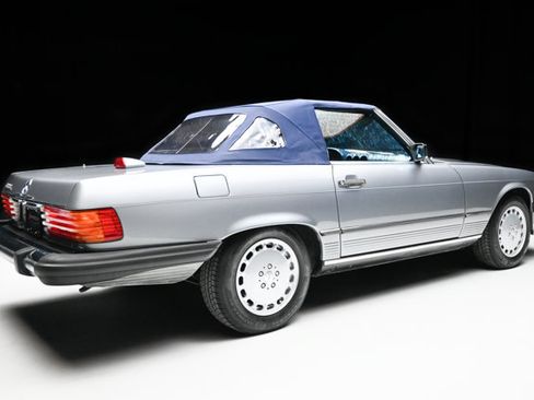Used 1987 Mercedes-Benz 560 SL image 32