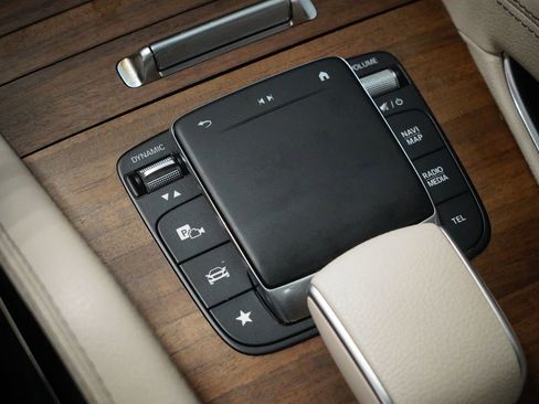 Used 2023 Mercedes-Benz GLE 350 4MATIC image 28