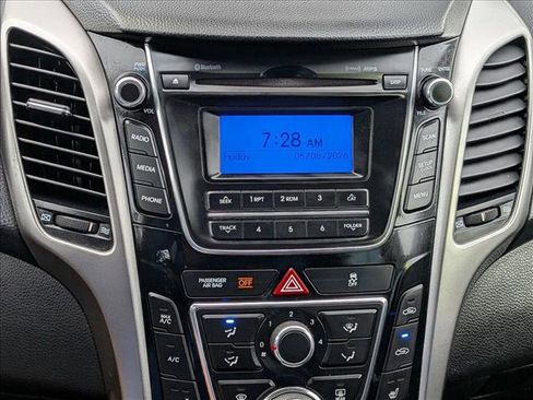 Used 2013 Hyundai Elantra GT FWD image 13