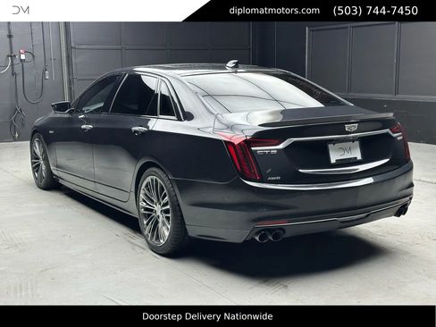Used 2020 Cadillac CT6 V w/ LPO, Premium Carpet Package image 5