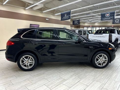 Used 2014 Porsche Cayenne S image 6