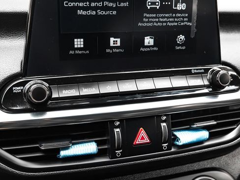 Used 2021 Kia Forte GT-Line image 23