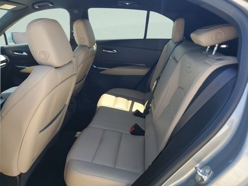 Used 2025 Cadillac XT4 Premium Luxury image 21