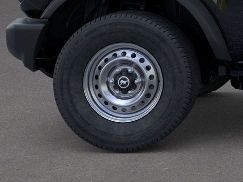 New 2025 Ford Bronco 4-Door AWD/4WD image 21