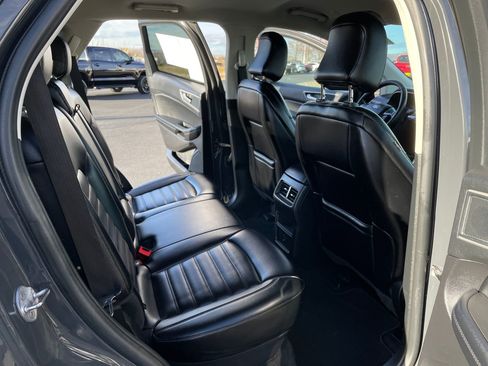 Used 2021 Ford Edge SEL image 14