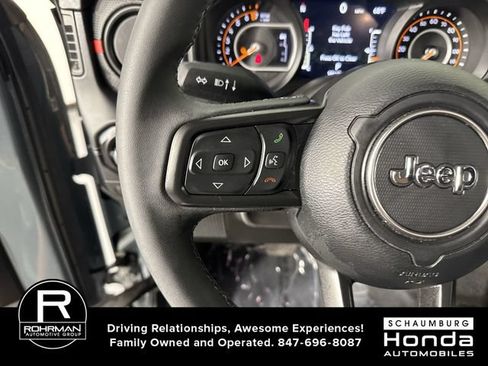 Used 2026 Jeep Gladiator Rubicon AWD/4WD image 12