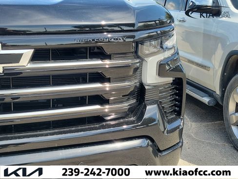 Used 2025 Chevrolet Silverado 1500 High Country w/ Midnight Edition AWD/4WD image 6