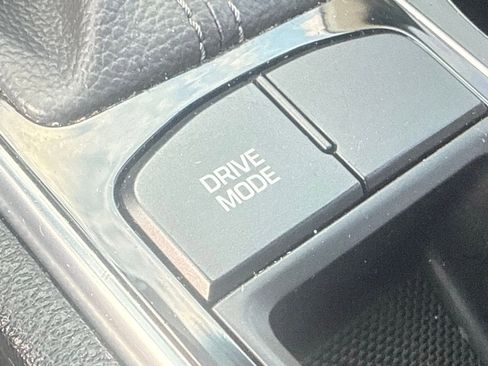 Used 2017 Hyundai Sonata SE image 25