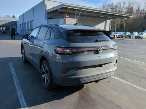 Used 2023 Volkswagen ID.4 Pro S image 3