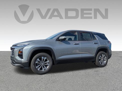 New 2026 Chevrolet Equinox LT w/ Convenience Package II image 2