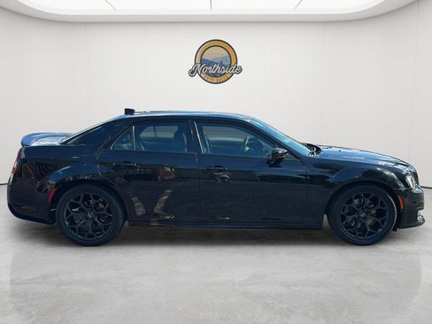 Used 2019 Chrysler 300 S w/ S Model Appearance Package RWD image 4