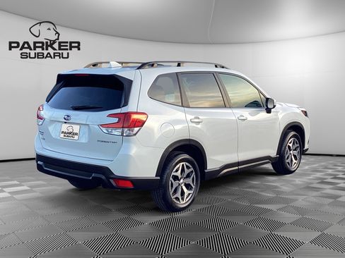 Certified 2023 Subaru Forester Premium image 5