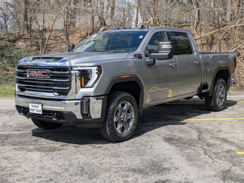 New 2026 GMC Sierra 2500 SLE w/ SLE Value Package; AWD/4WD image 3