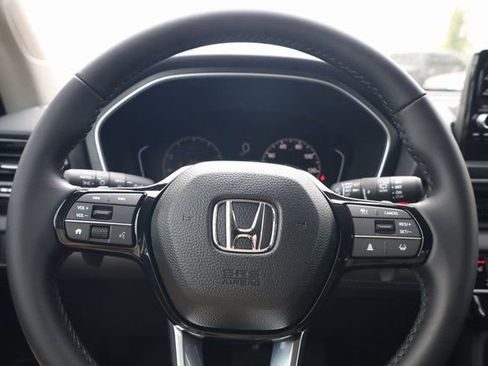 New 2025 Honda Pilot EX-L image 18