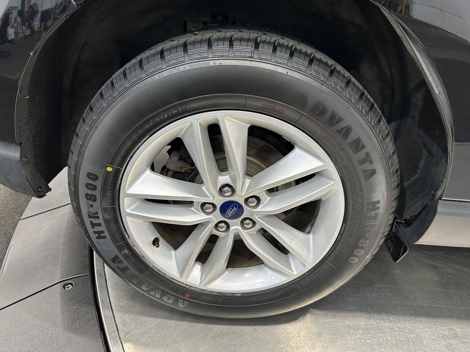 Used 2018 Ford Edge SEL w/ Equipment Group 201A AWD/4WD image 11