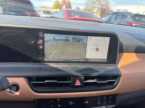 Certified 2024 Kia Seltos EX AWD/4WD image 10