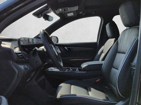 New 2026 Buick Enclave Avenir w/ Super Cruise Package image 4