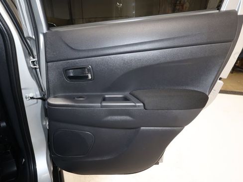 Used 2025 Mitsubishi Outlander Sport ES image 18