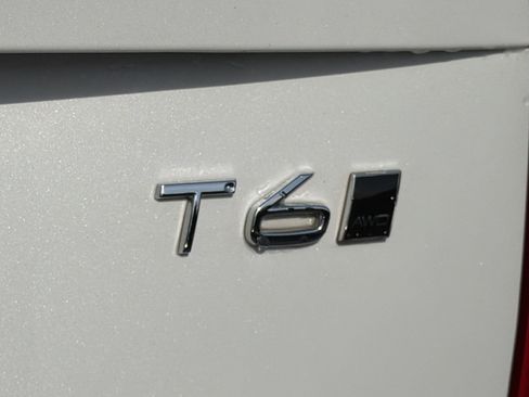 Used 2022 Volvo XC90 T6 Momentum w/ Climate Package AWD/4WD image 27