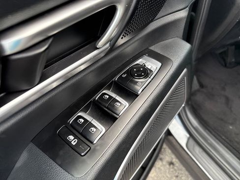 Used 2024 Kia Telluride LX image 14