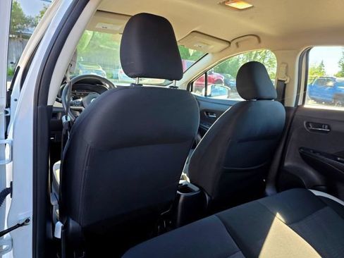 Used 2021 Nissan Versa SV FWD image 31
