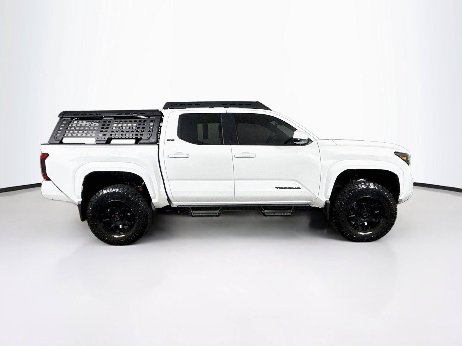 Certified 2025 Toyota Tacoma SR5 AWD/4WD image 11