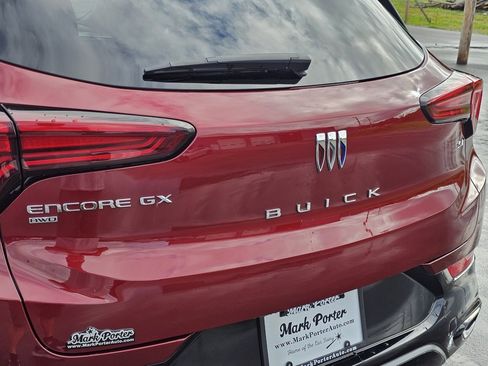 Used 2024 Buick Encore GX Sport Touring image 14