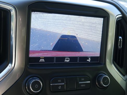 Certified 2021 Chevrolet Silverado 1500 LT Trail Boss w/ Convenience Package II image 17