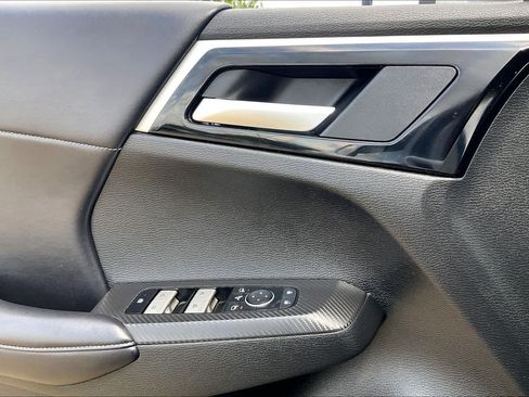 Used 2024 Mitsubishi Outlander SE AWD/4WD image 59