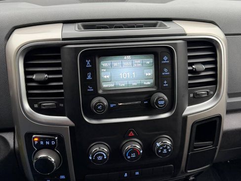 Used 2018 RAM 1500 Classic SLT AWD/4WD image 25