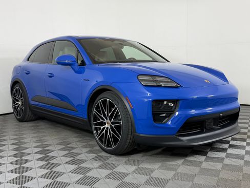 New 2026 Porsche Macan Electric image 8