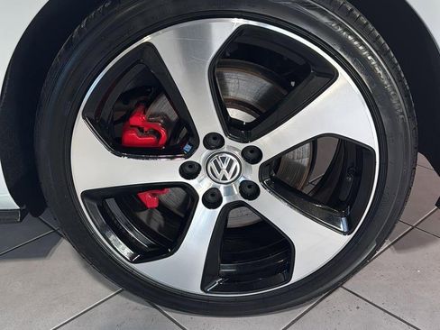 Used 2019 Volkswagen GTI Rabbit Edition image 10