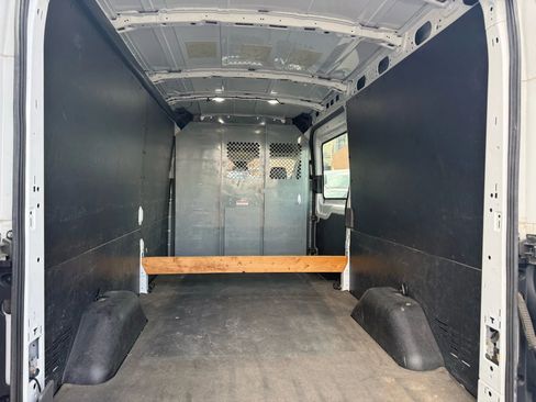 Used 2020 Ford Transit 250 Medium Roof w/ Load Area Protection Package image 12
