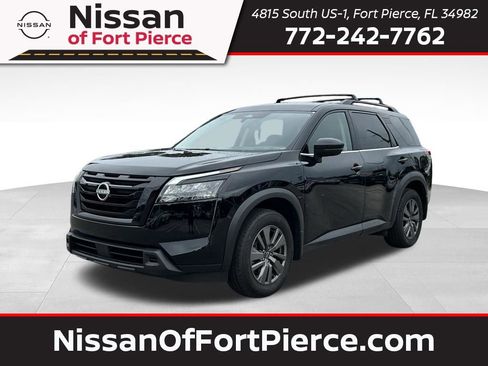 Used 2025 Nissan Pathfinder SV w/ Black Appearance Package image 1