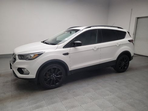 Used 2018 Ford Escape SE w/ SE Sport Appearance Package AWD/4WD image 2